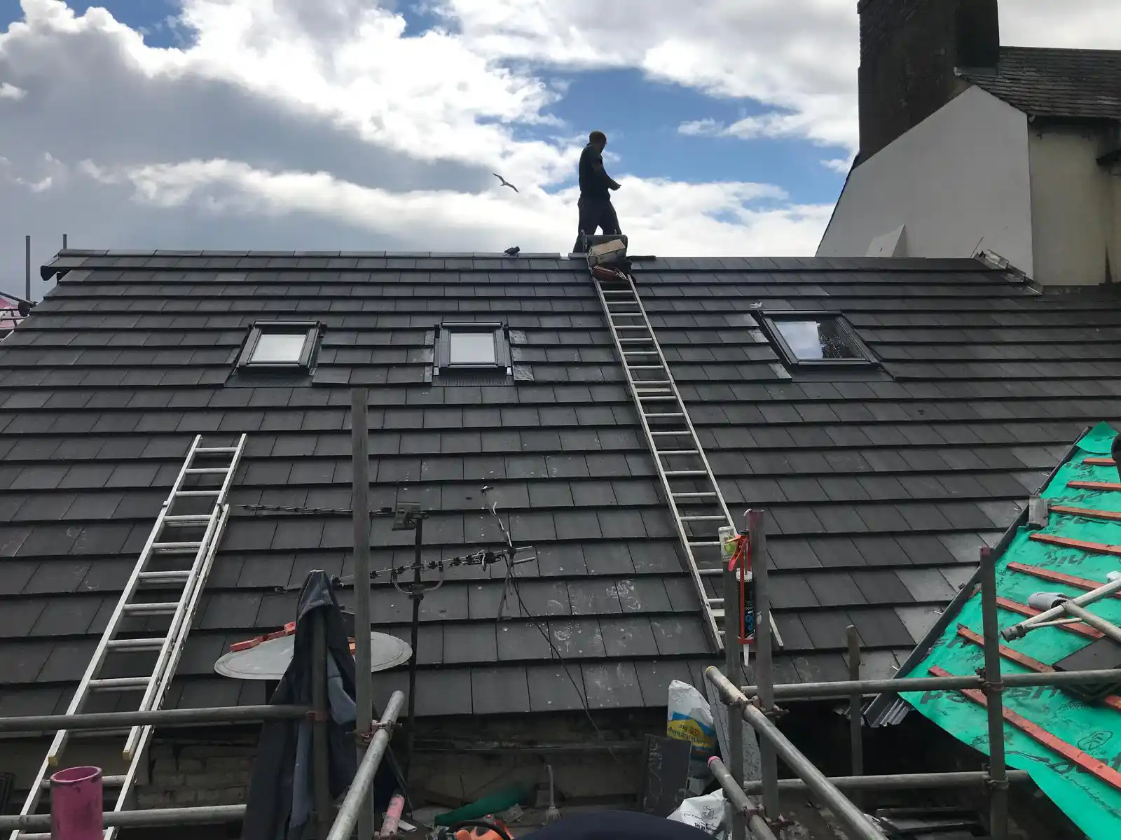 Botchergate pizza re-roofs